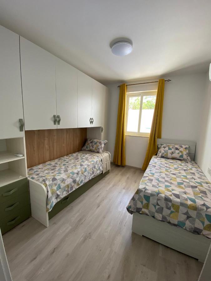Modern Apartment With Large Outdoor Area - Sleeps 7, Close To Malta International Airport Luqa Dış mekan fotoğraf