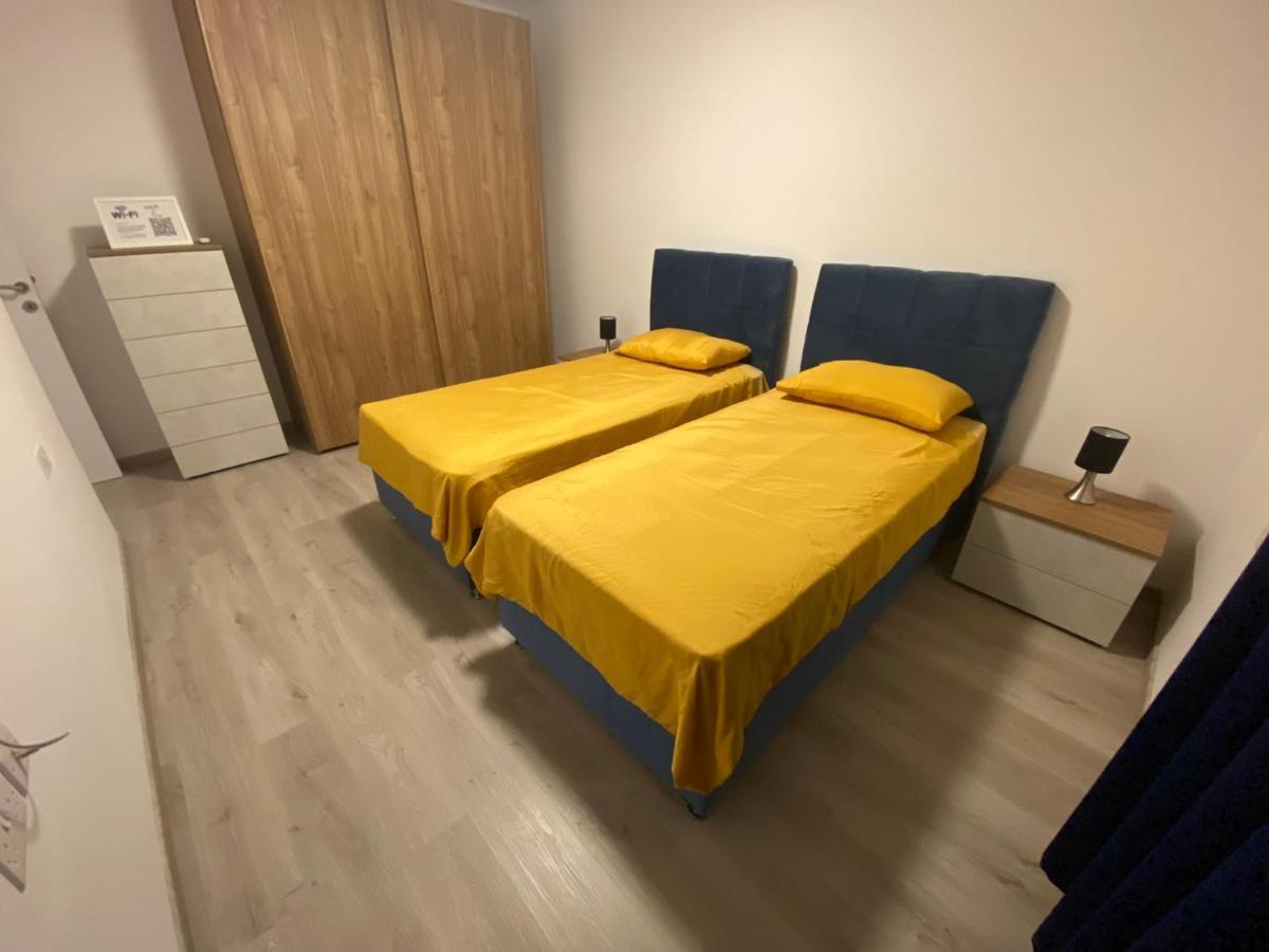 Modern Apartment With Large Outdoor Area - Sleeps 7, Close To Malta International Airport Luqa Dış mekan fotoğraf