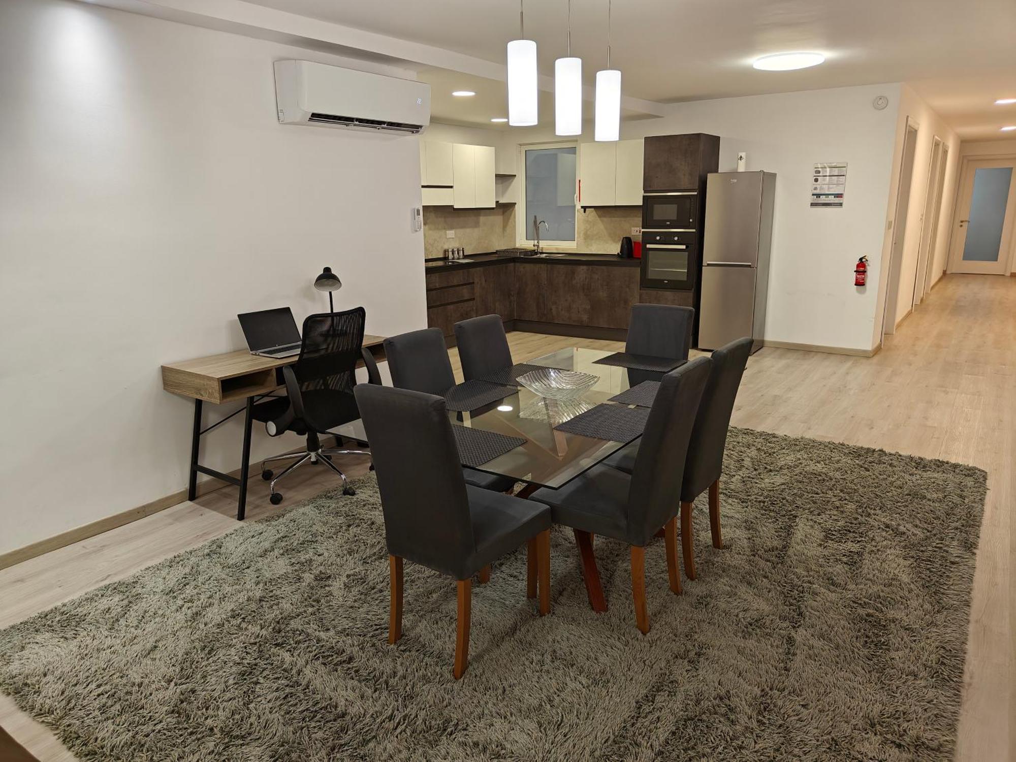 Modern Apartment With Large Outdoor Area - Sleeps 7, Close To Malta International Airport Luqa Dış mekan fotoğraf